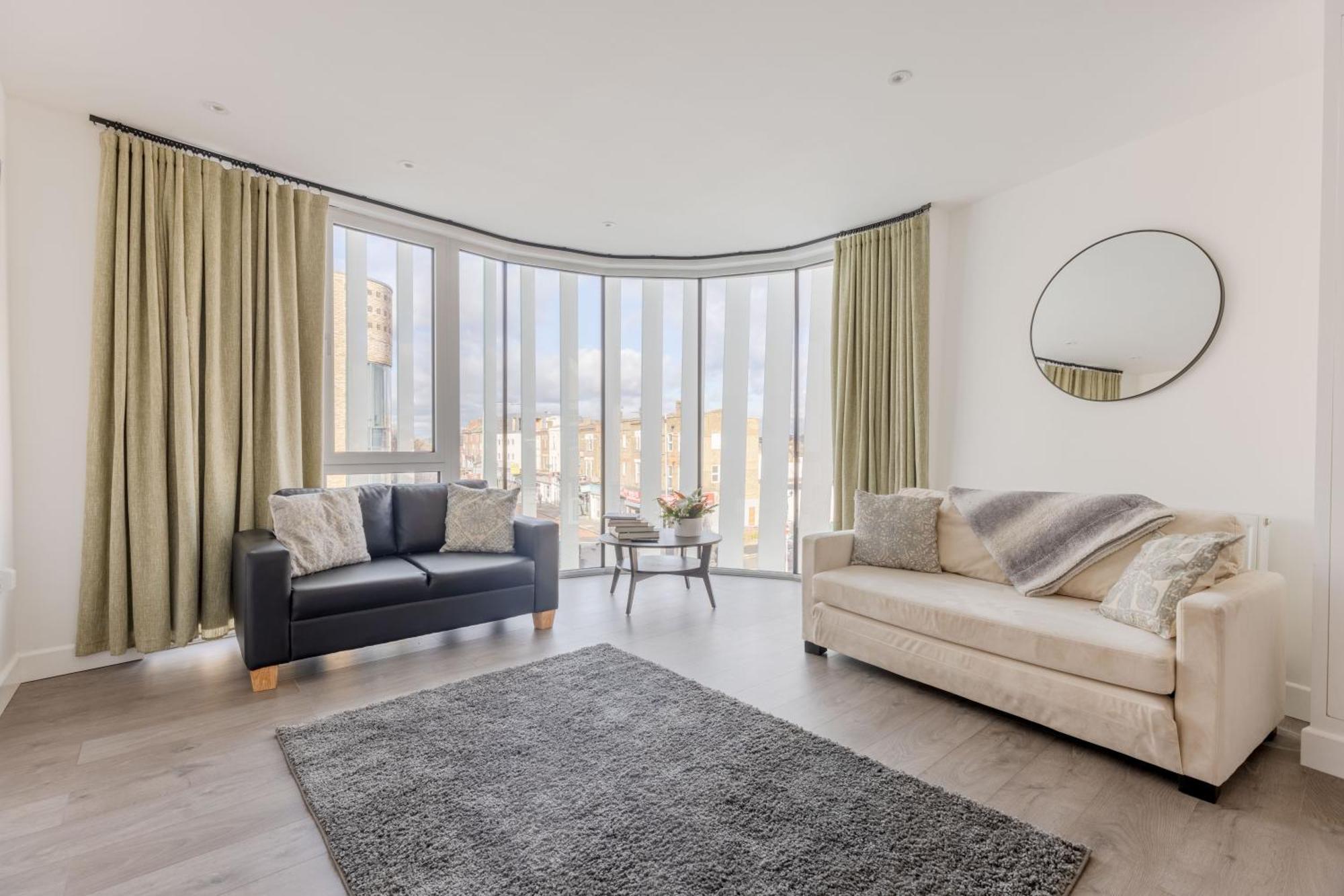 Boutique Vertigo Apartment Central Kingston/London 泰晤士河畔京士顿 外观 照片