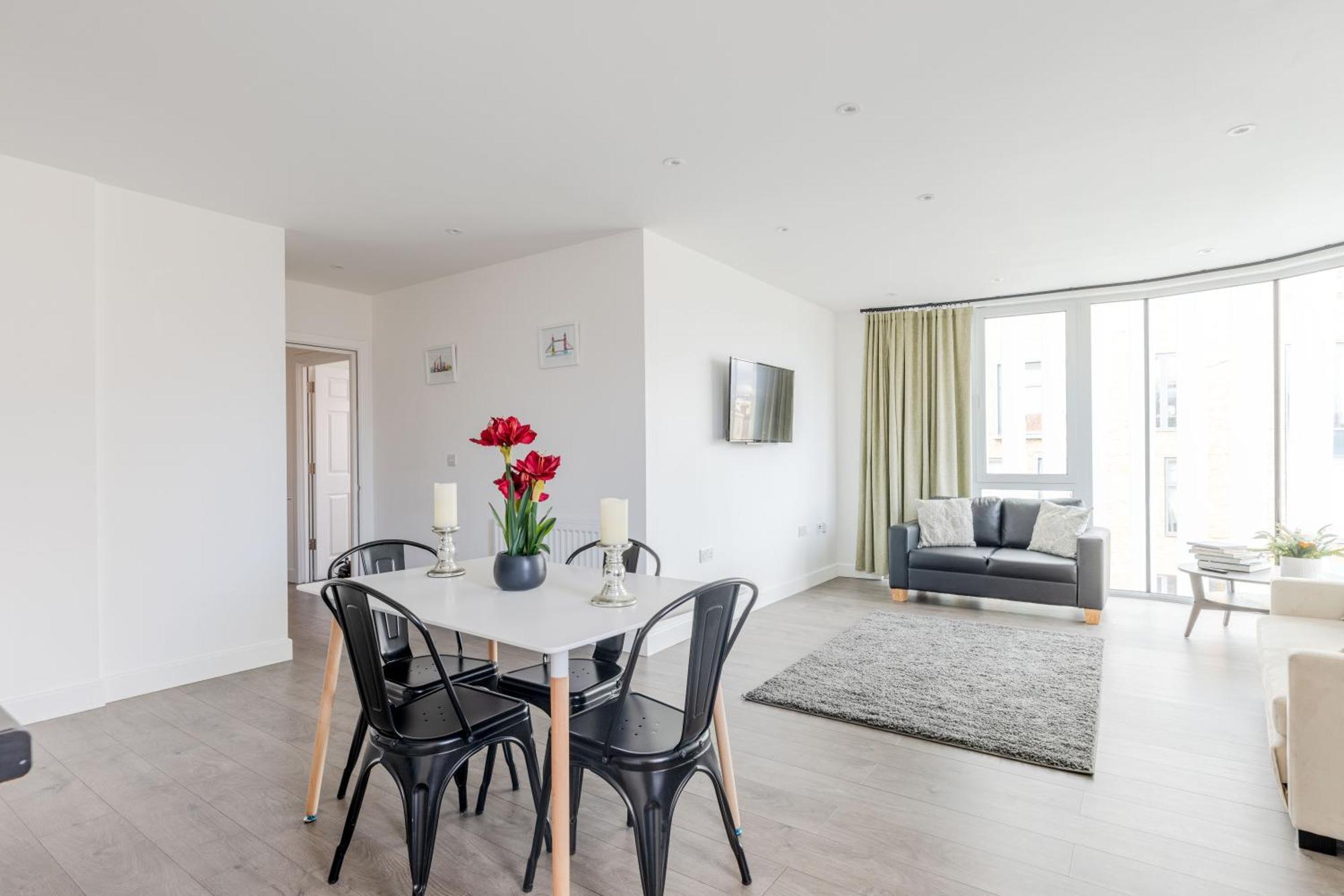 Boutique Vertigo Apartment Central Kingston/London 泰晤士河畔京士顿 外观 照片
