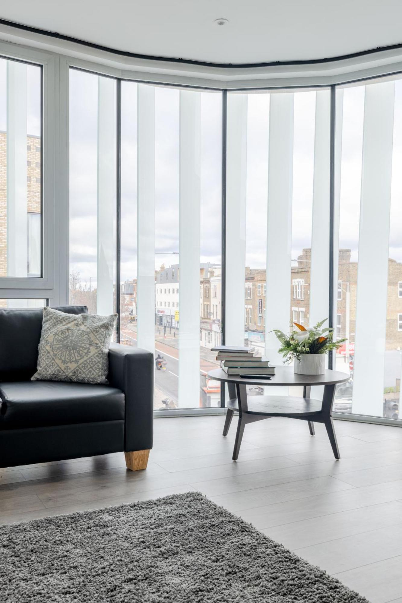 Boutique Vertigo Apartment Central Kingston/London 泰晤士河畔京士顿 外观 照片